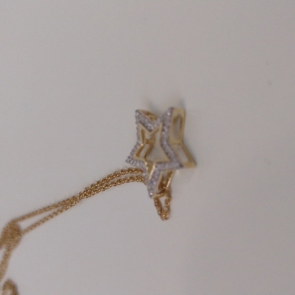 Genuine Diamond Star Necklace 10K Yellow Gold - Picture 8 of 14